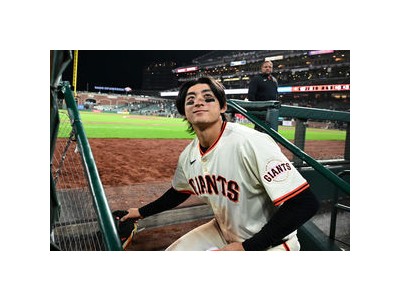 이정후 샌프란시스코 홈경기서 쐐기 3루타 터트려 화제