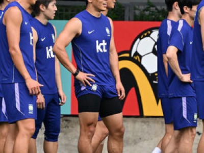 황희찬 월드컵 출전 위해 울버햄튼 떠나기 않겠다고 밝혀